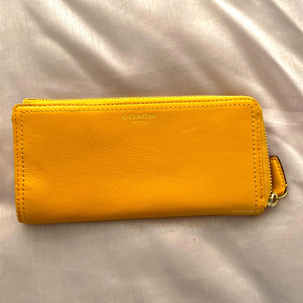 Coach wallet